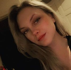 Meet your Posher, Molly